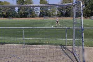 【情色奥运】性感足球宝贝野外性爱1  背景图片