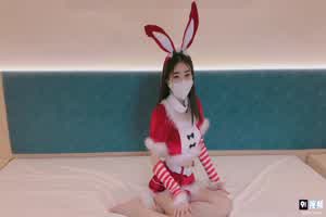 原创完整版 锅锅酱 爆乳女友圣诞兔女郎诱惑  背景图片