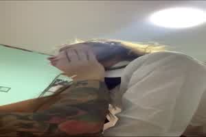 刺青小哥猛干，扒开他的骚穴  背景图片