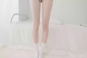 献上贫乳控比基尼少女  背景图片