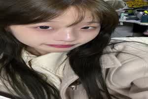 某美术学院 骚货母狗 ，网调视频被泄漏  背景图片