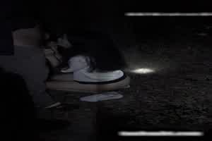 真实夫妻寻刺激，户外野战超刺激  背景图片