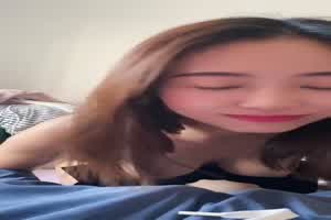 Q弹豪乳颜值御姐服务臭弟弟  背景图片