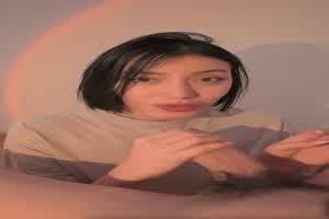 RuthLee 粗肥的鸡巴被女友吃的得心应手  背景图片