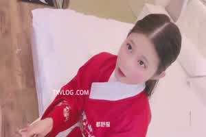 国产 清纯外表下的淫欲恶魔  背景图片