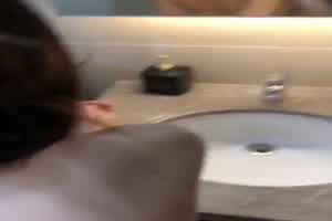 中经贸学院童颜巨乳校花嫩妹李晓雅与男友性爱啪啪私拍流出  背景图片