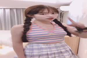 最近非常火的91女神 不见星空压在墙上干  背景图片