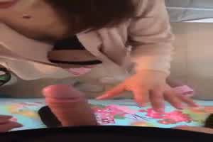 最美吃鸡小姐姐  背景图片