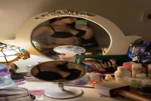 【顶级炮架】纯欲19岁女学生[幸运兔]顶级白嫩翘乳蜜桃臀！大玩手铐调教~全程第一视角插入爆射！  背景图片