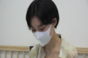 偷拍大神清纯妹子的胸罩风光  背景图片