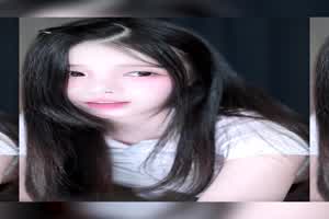 韩国主播诱惑 屁股蛋都漏出来  背景图片