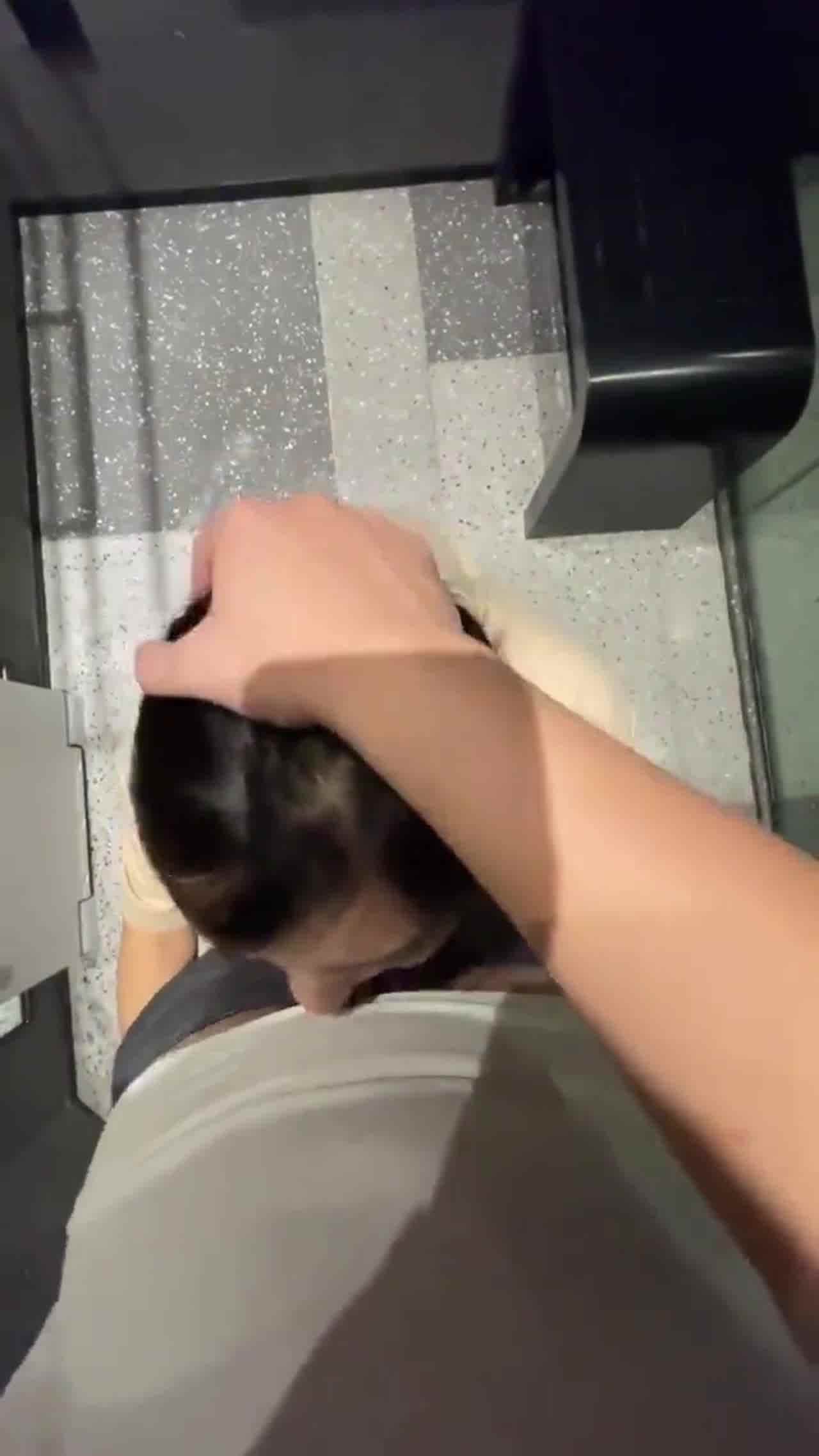  好不好吃阿 我的鸡巴阿 的剧照1