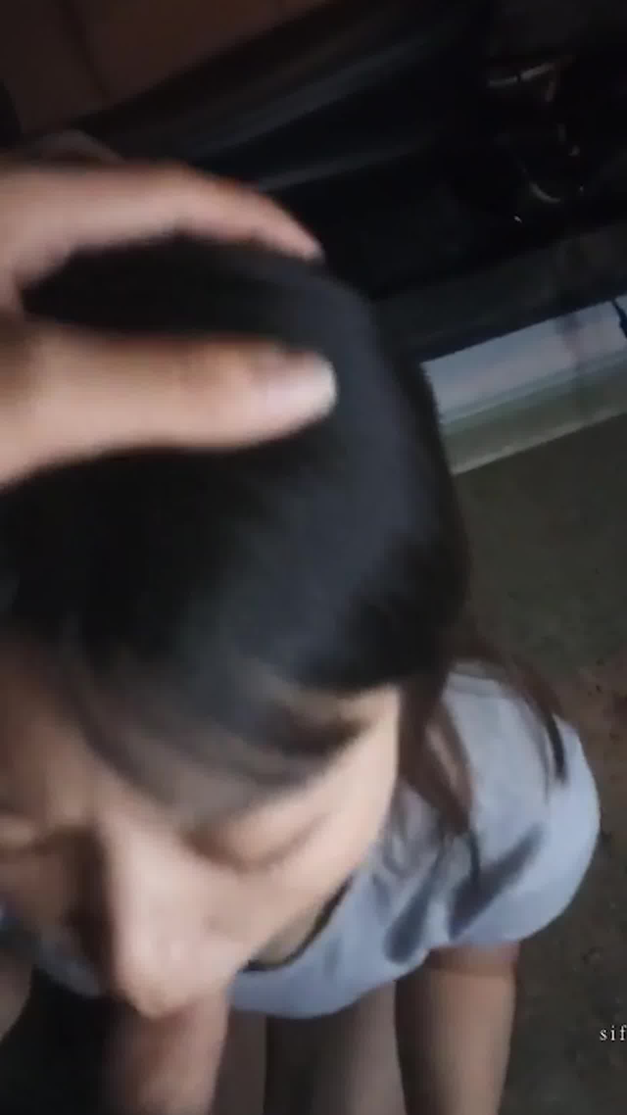  反差妹子欲望缠身车震开始 的剧照1