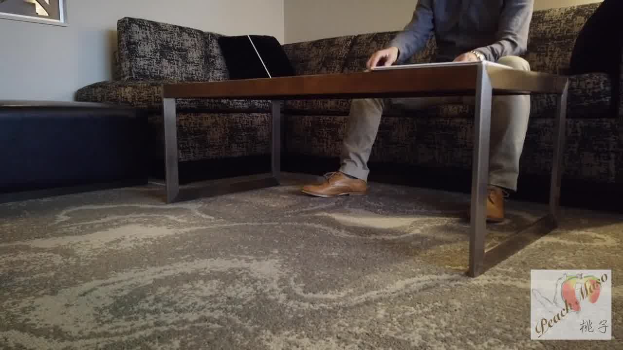  黑丝无内桃子当助理 犯错挨揍初“日”转正 的剧照4