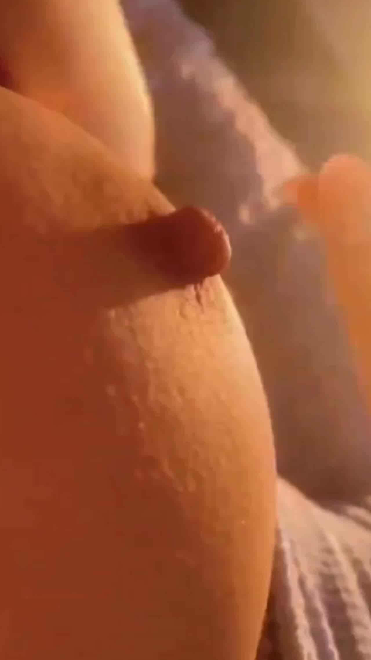  嗷嗷待哺的R头 的剧照6