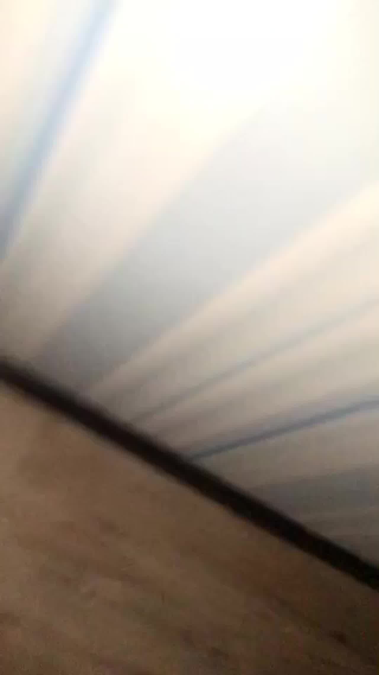  黑龙江佳木斯，真实刺激淫乱4P，男友邀请俩朋友艹骚货女友，‘我不行了，你来干她’，女友被疯狂艹高潮！ 的剧照6