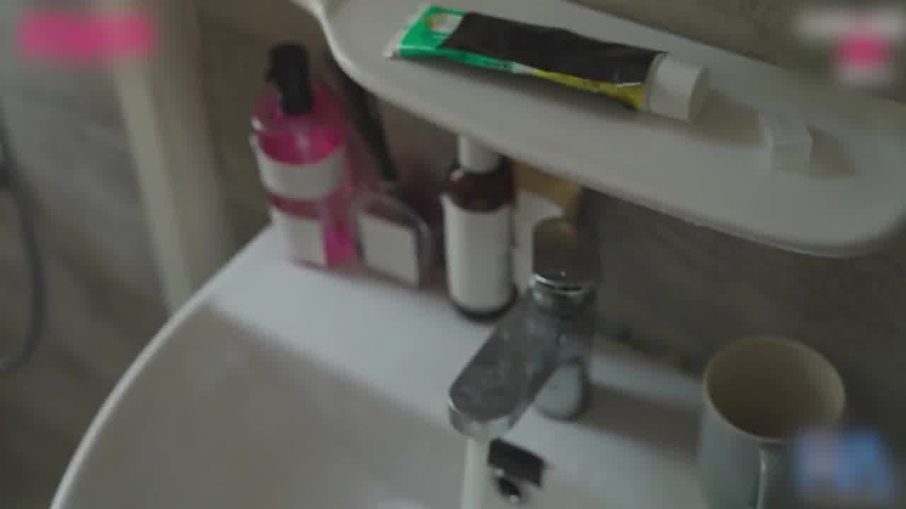  天美传媒 宋雨川 前任借宿饥渴难耐 解放肉棒激情SEX 的剧照4