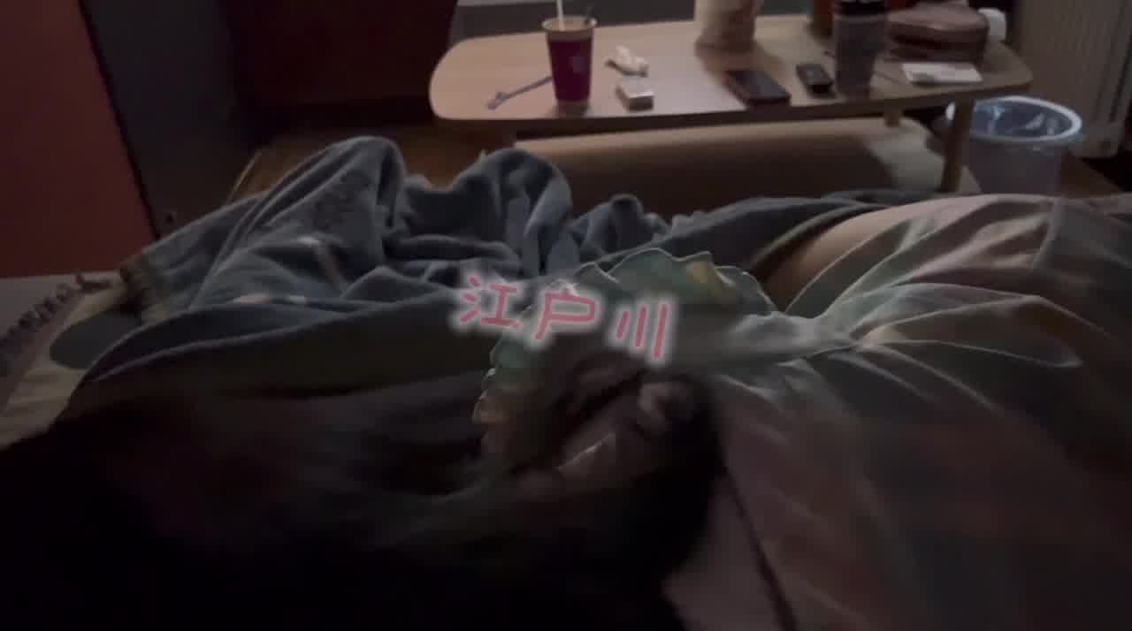  看着电影吃鸡巴 的剧照7