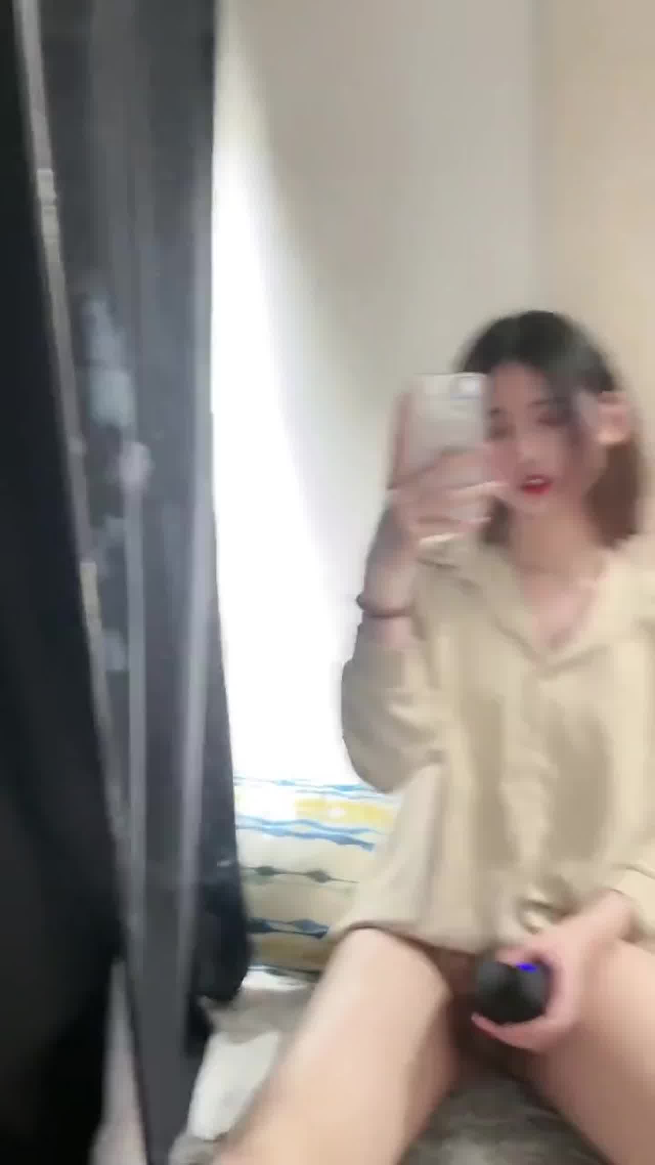  这仔细看可是个别致的小男娘 的剧照9