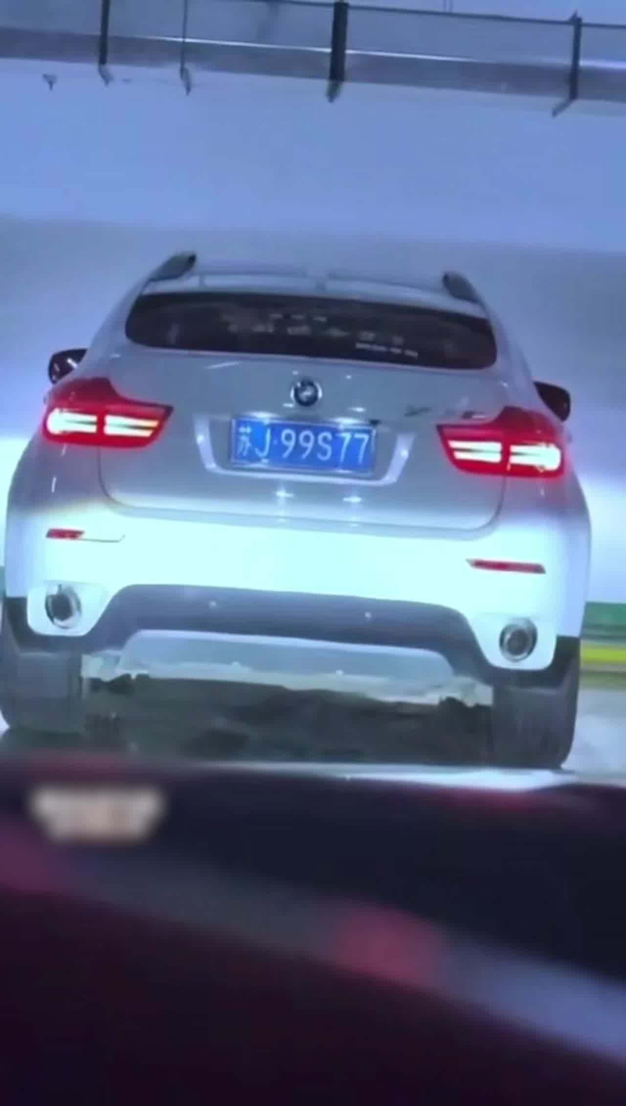  门事件 盐城宝马哥车震瓜 的剧照7