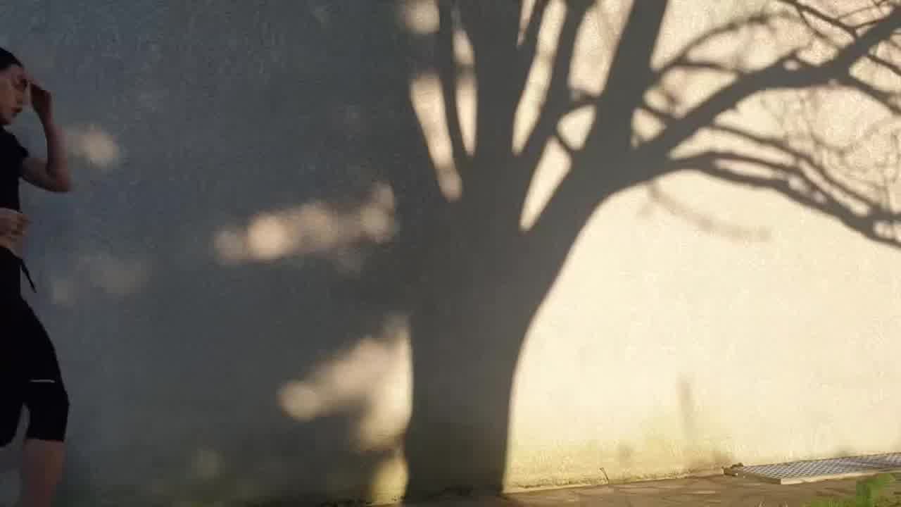  淫荡留学生刘玥五月新作-疫情当前只好和小玥玥一起玩巨型肉棒 的剧照9