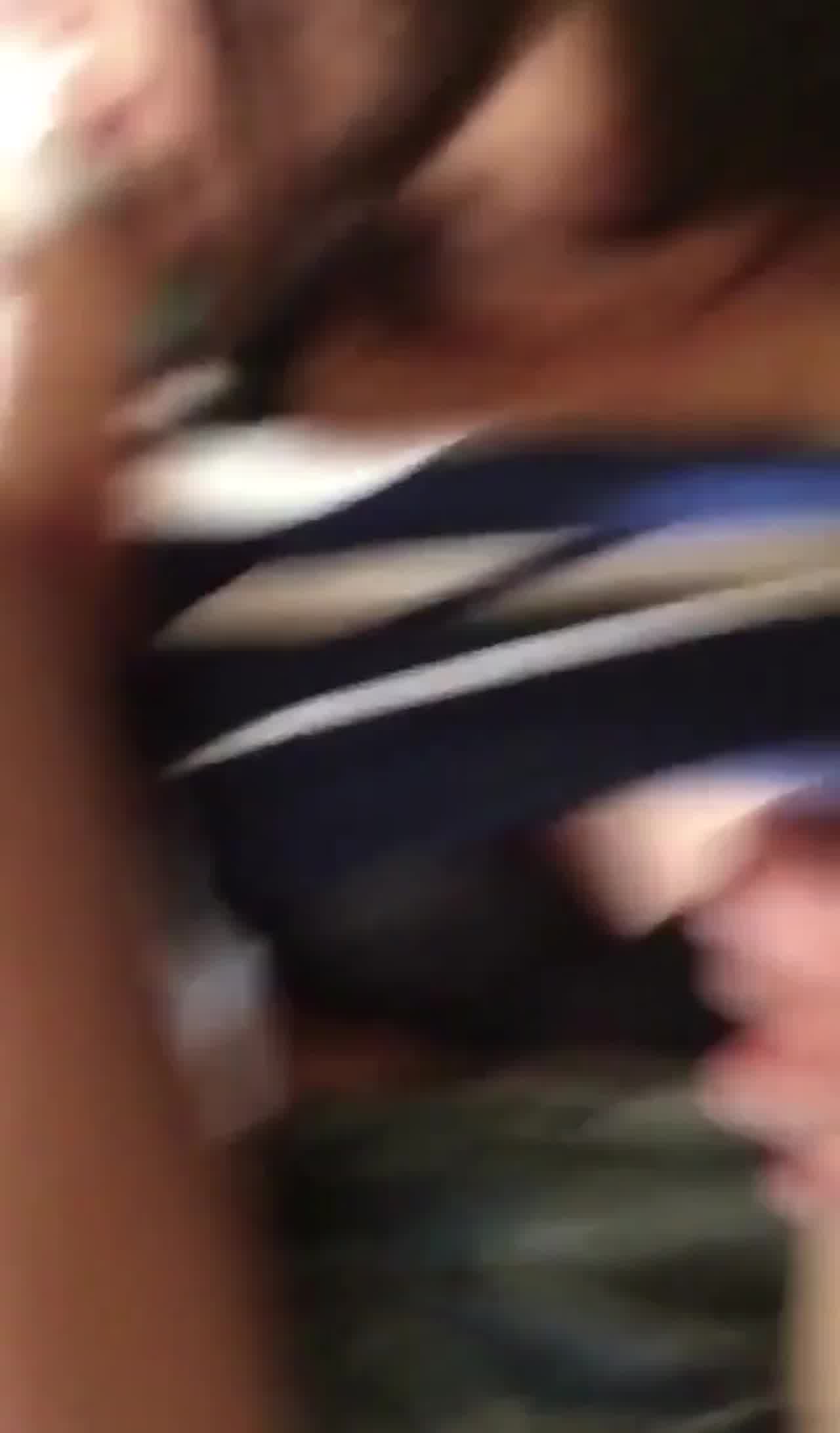  穿牛仔裙的学姐被操哭了 的剧照8