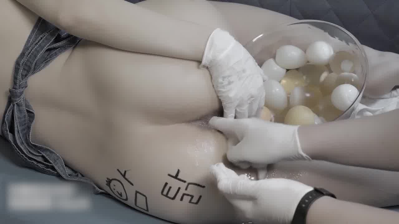  骚女喜欢肛门产卵 的剧照8