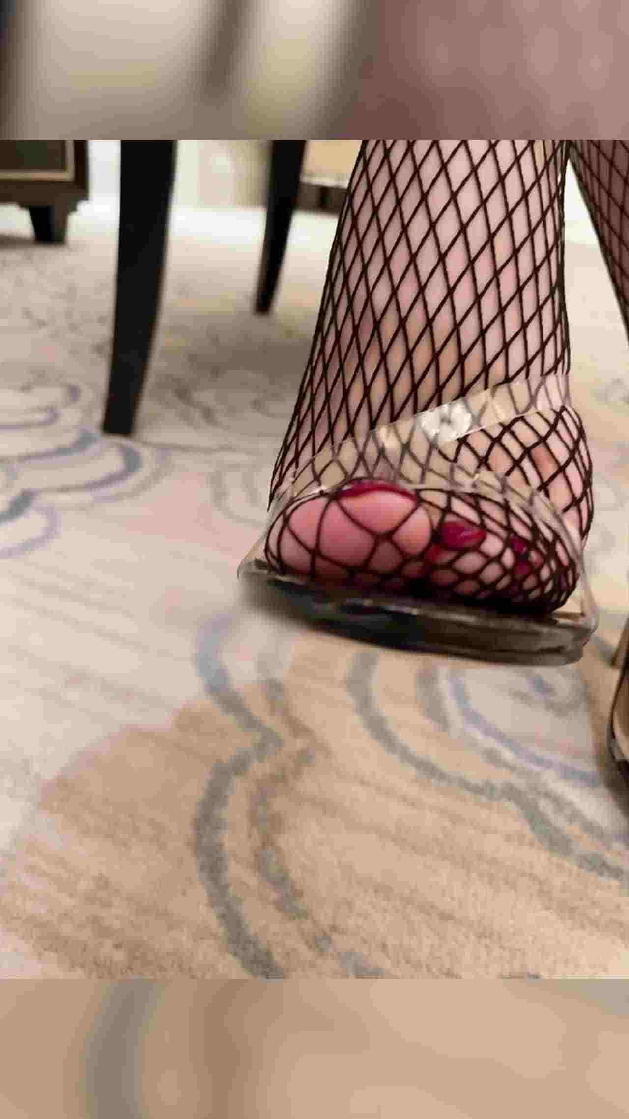  Chloe 霏霏 肤白貌美大长腿 就是说她了 的剧照8