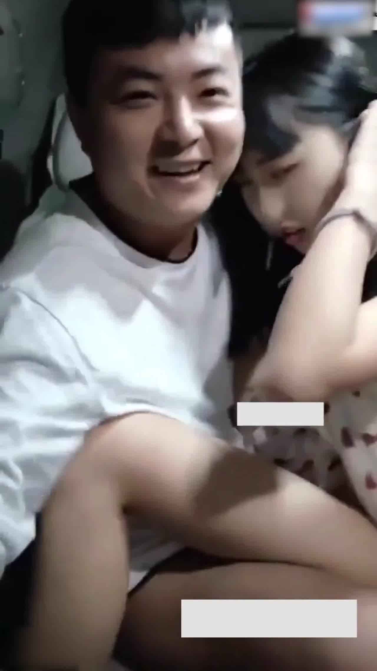  【吃瓜猛料】秦皇岛方潼雪同学聚会多了车震视频劲爆流出 的剧照3