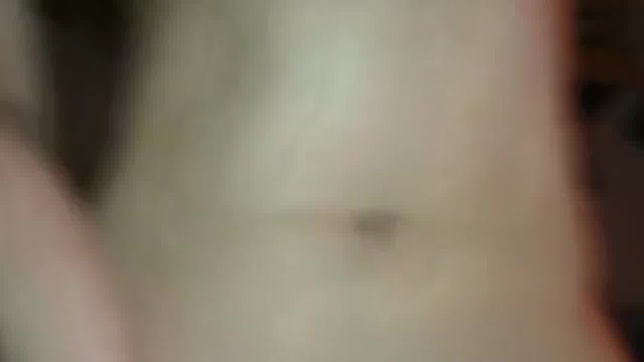  露脸宝马店文员客服，背着未婚夫出来玩 的剧照7