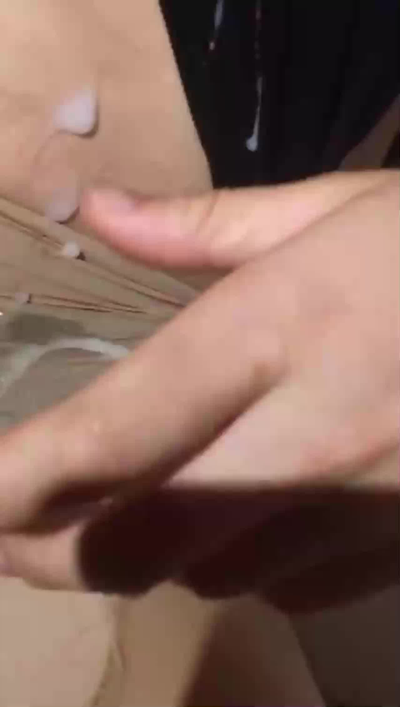  女友说，顶你个肺呀，射到我这上面来了 的剧照2