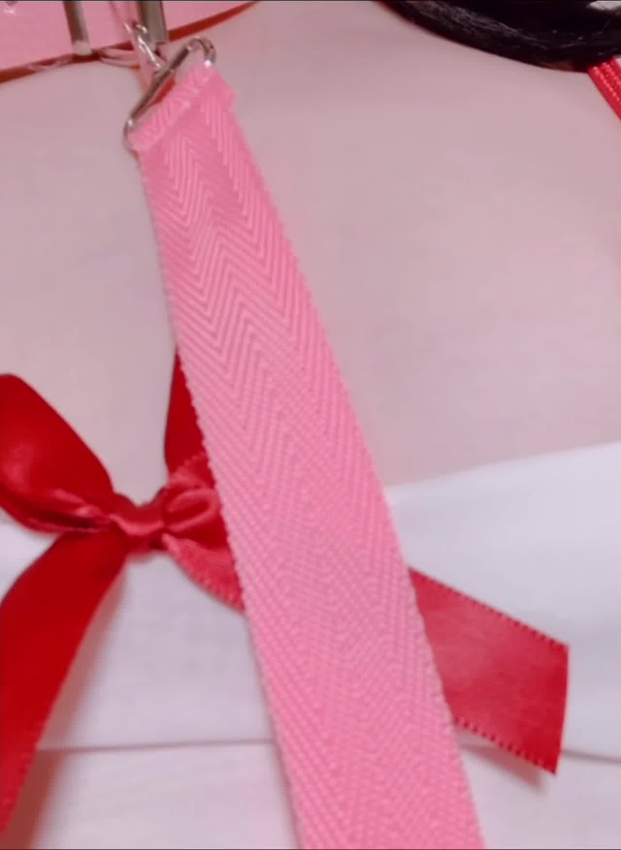  风骚小护士跳蛋震出白浆 的剧照4