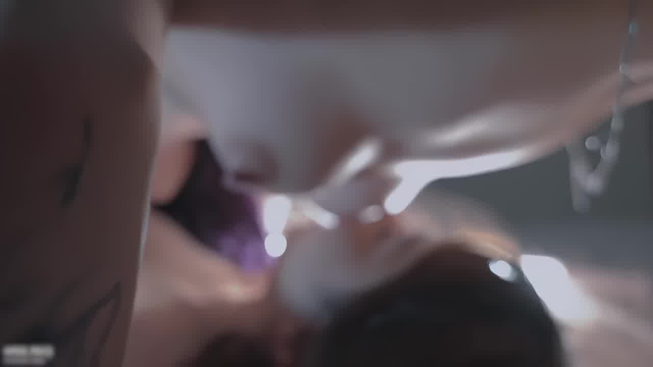  推特网红情色摄影师【MixMico】百合禁忌之恋 的剧照1