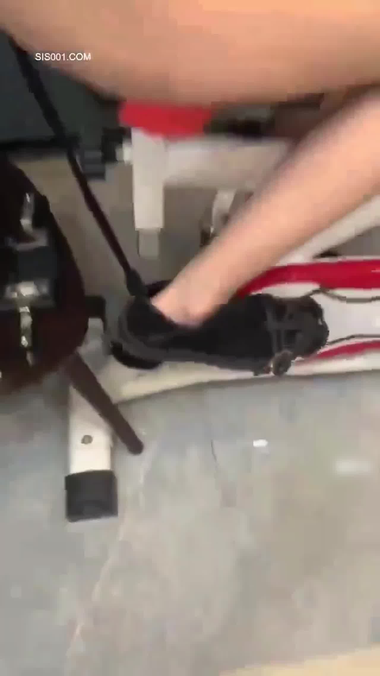  健身娱乐两不误 的剧照9