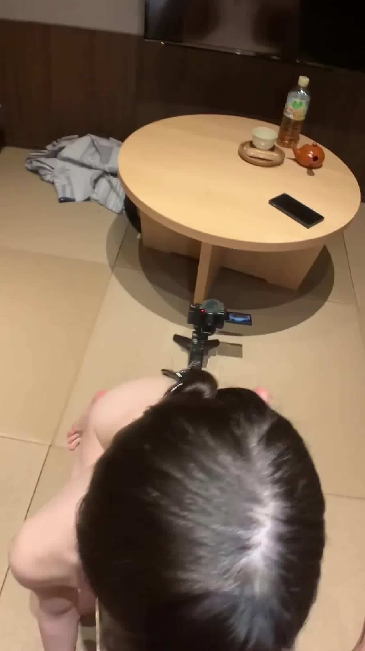  乖巧小姐姐口活吃鸡吧 的剧照7