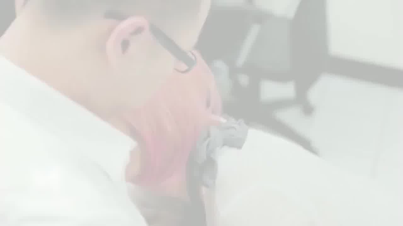  麻豆 办公室性骚扰女职员的性惩罚 的剧照1